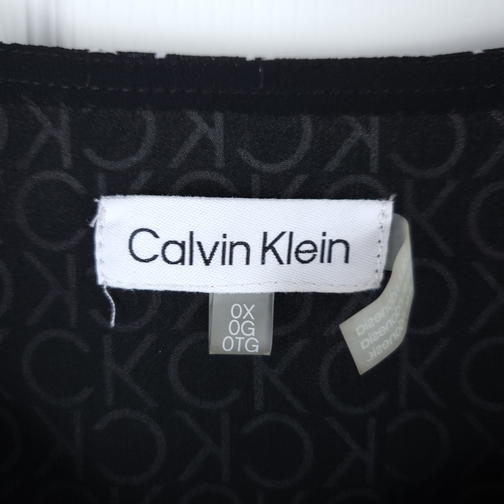 Calvin Klein Plus Size Long Sleeve Monogram All Over Print Blouse - Picture 7 of 7